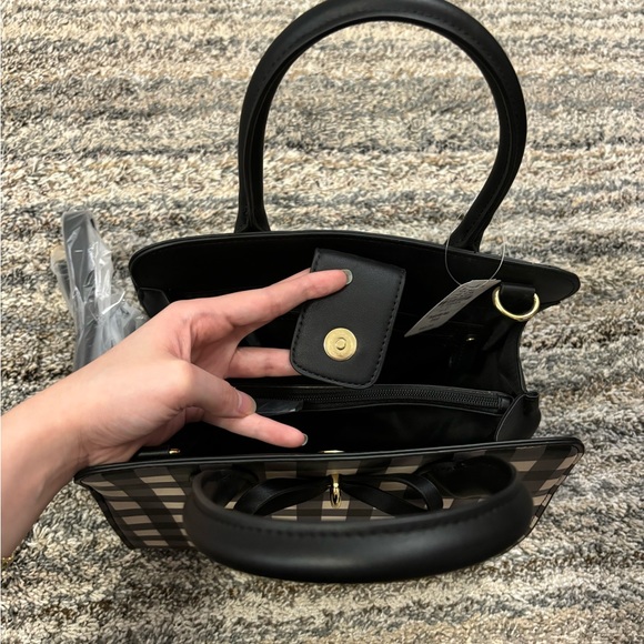 Neiman Marcus Crossbody Bag NWT | Neiman Marcus Handbag/Crossbody | Handbag NWT - Picture 5 of 14